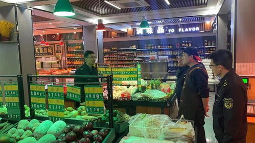 陽信縣商店鎮(zhèn)市場(chǎng)監(jiān)管所開展食用農(nóng)產(chǎn)品“生鮮燈”專項(xiàng)檢查，守護(hù)群眾“菜籃子”安全